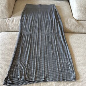 Old Navy Black and White Striped Maxi Skirt